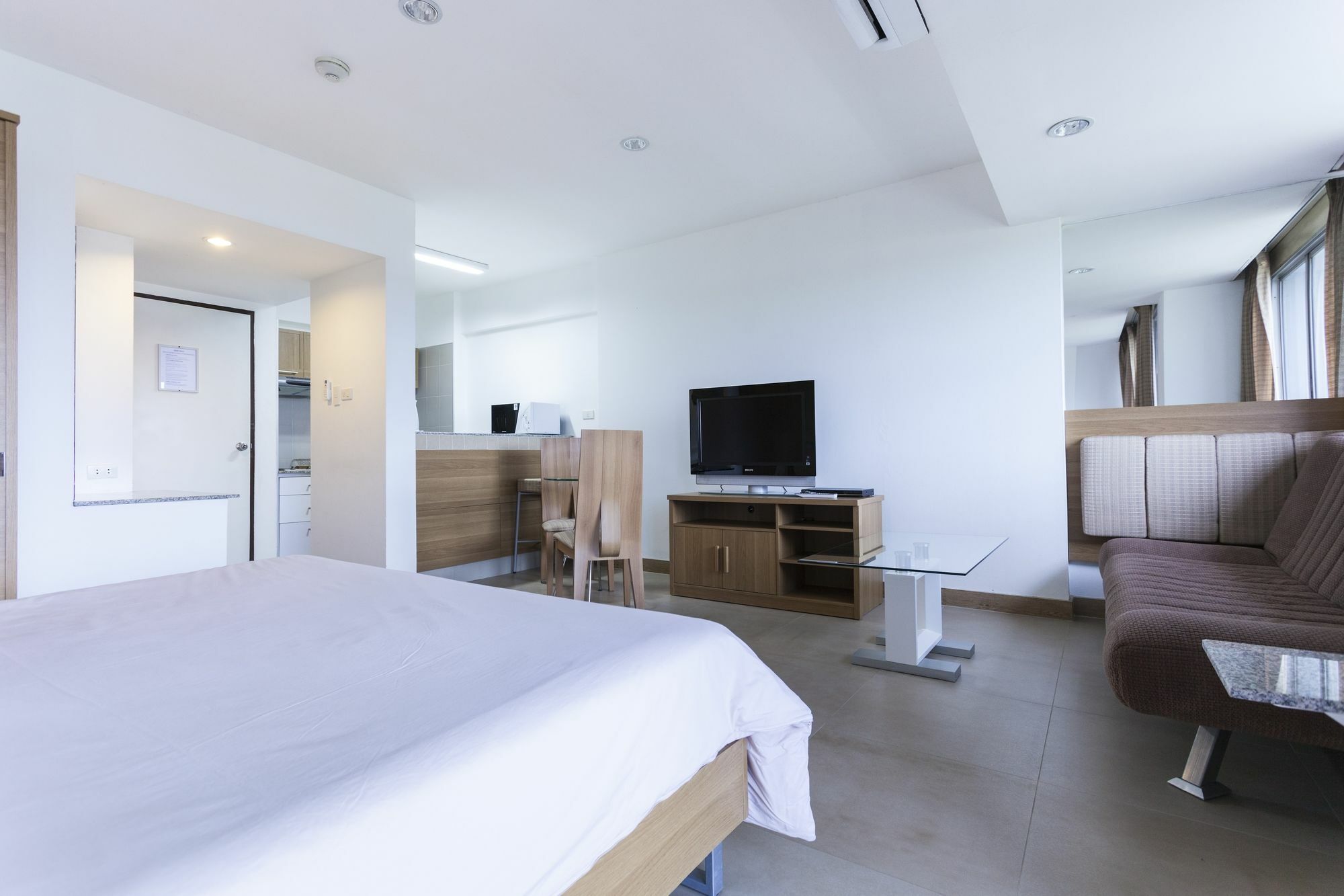 Galare Thong Tower Aparthotel Chiang Mai Bagian luar foto
