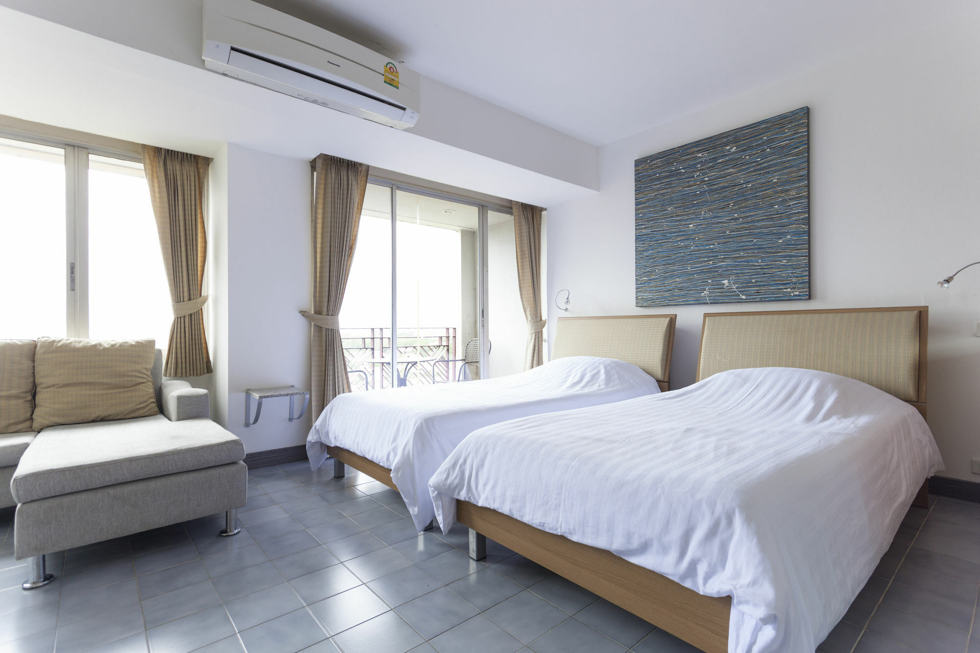 Galare Thong Tower Aparthotel Chiang Mai Bagian luar foto