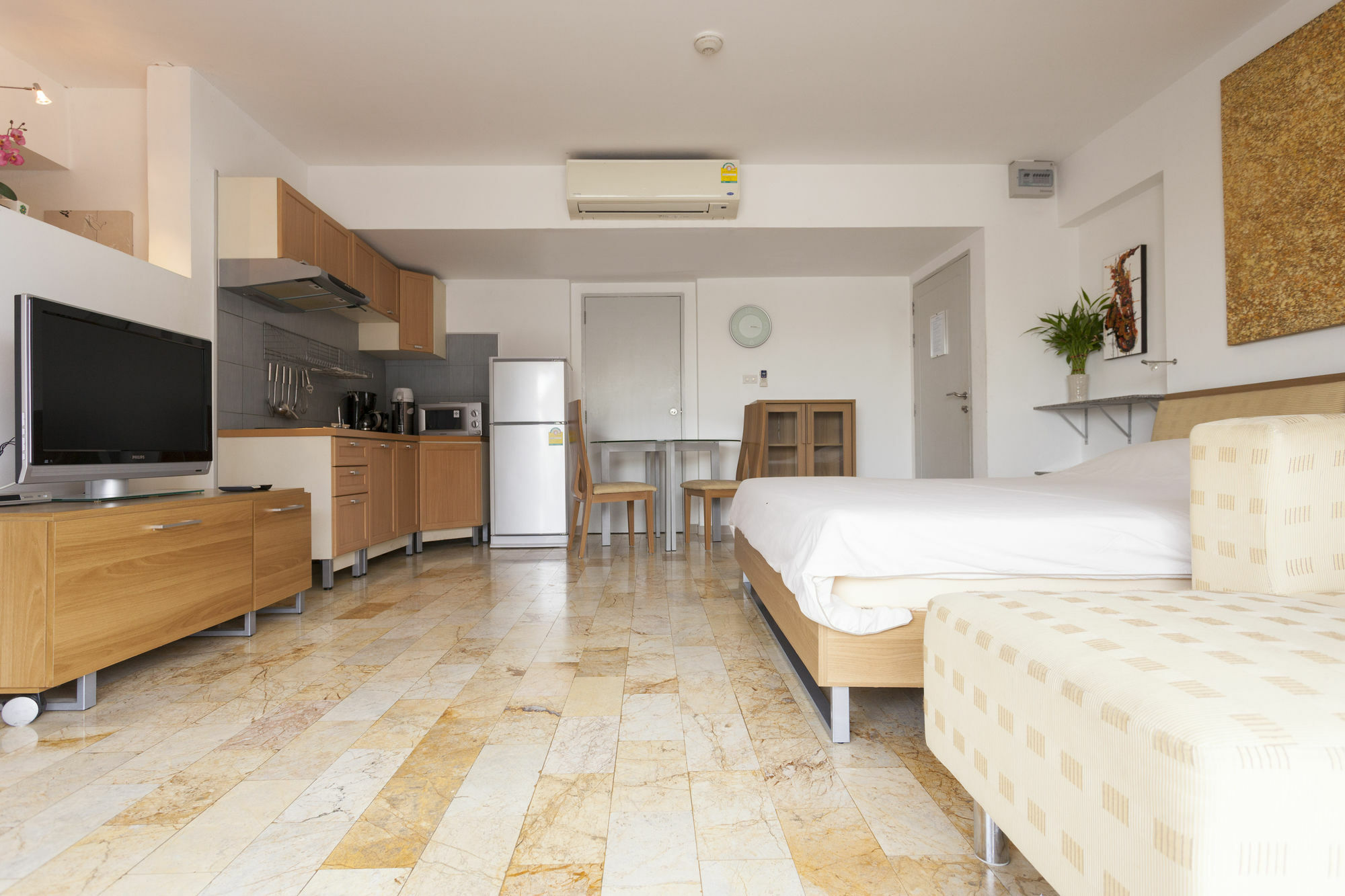 Galare Thong Tower Aparthotel Chiang Mai Bagian luar foto