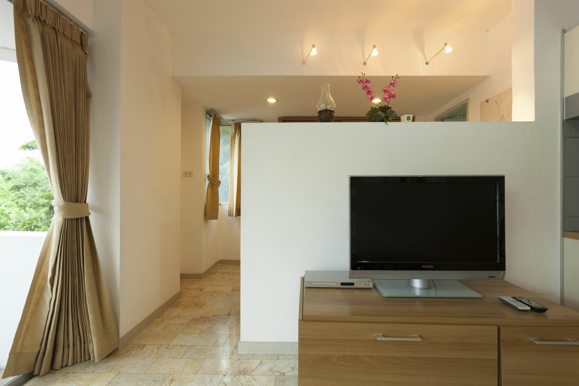 Galare Thong Tower Aparthotel Chiang Mai Bagian luar foto