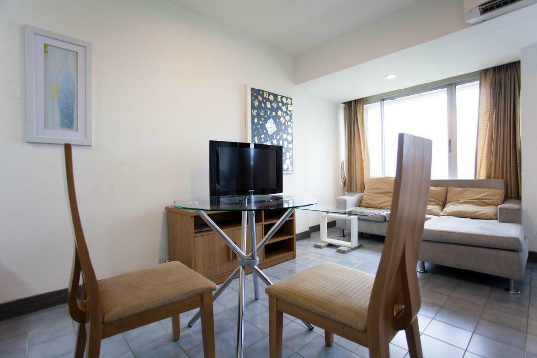 Galare Thong Tower Aparthotel Chiang Mai Bagian luar foto