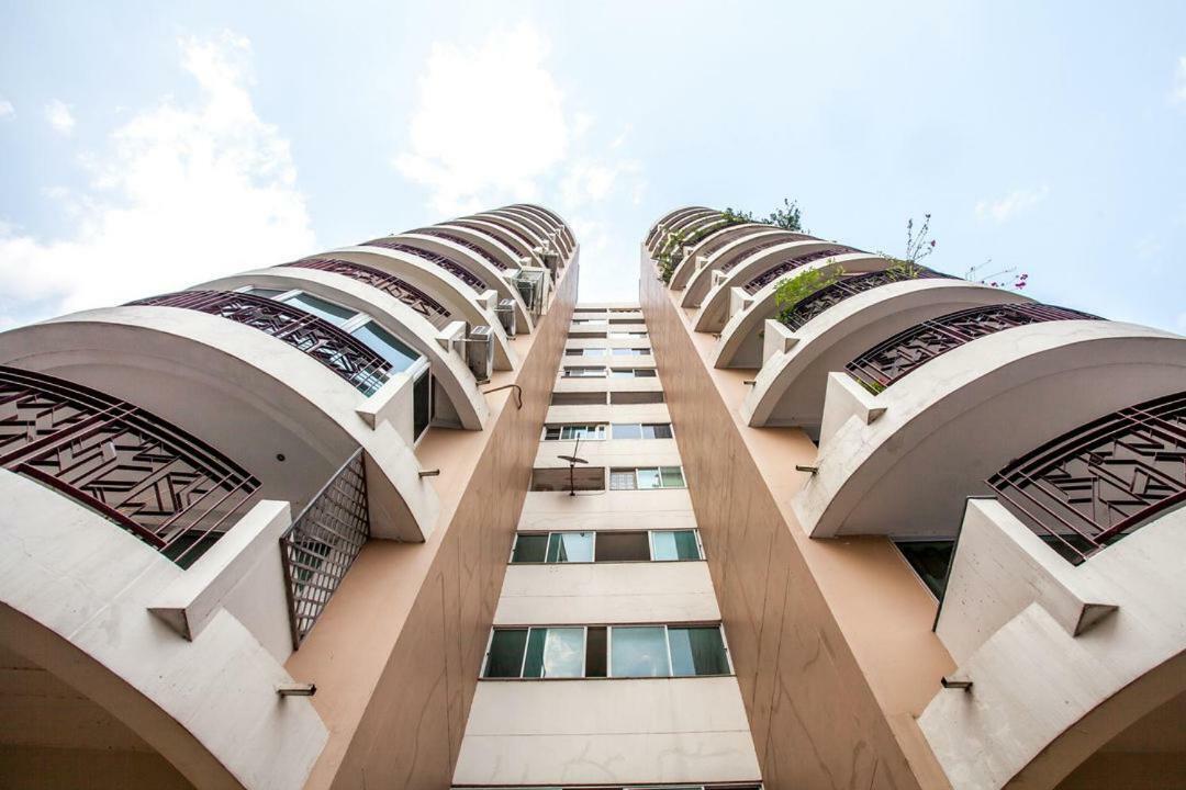 Galare Thong Tower Aparthotel Chiang Mai Bagian luar foto