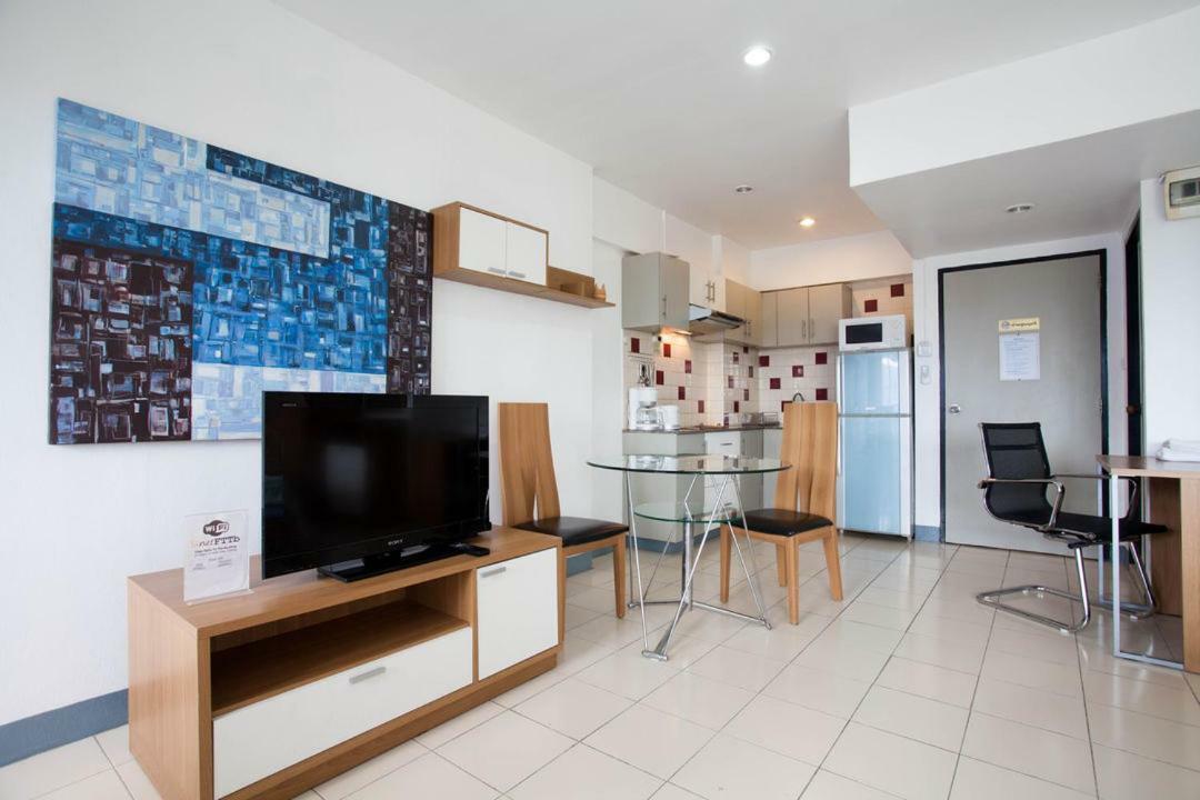 Galare Thong Tower Aparthotel Chiang Mai Bagian luar foto