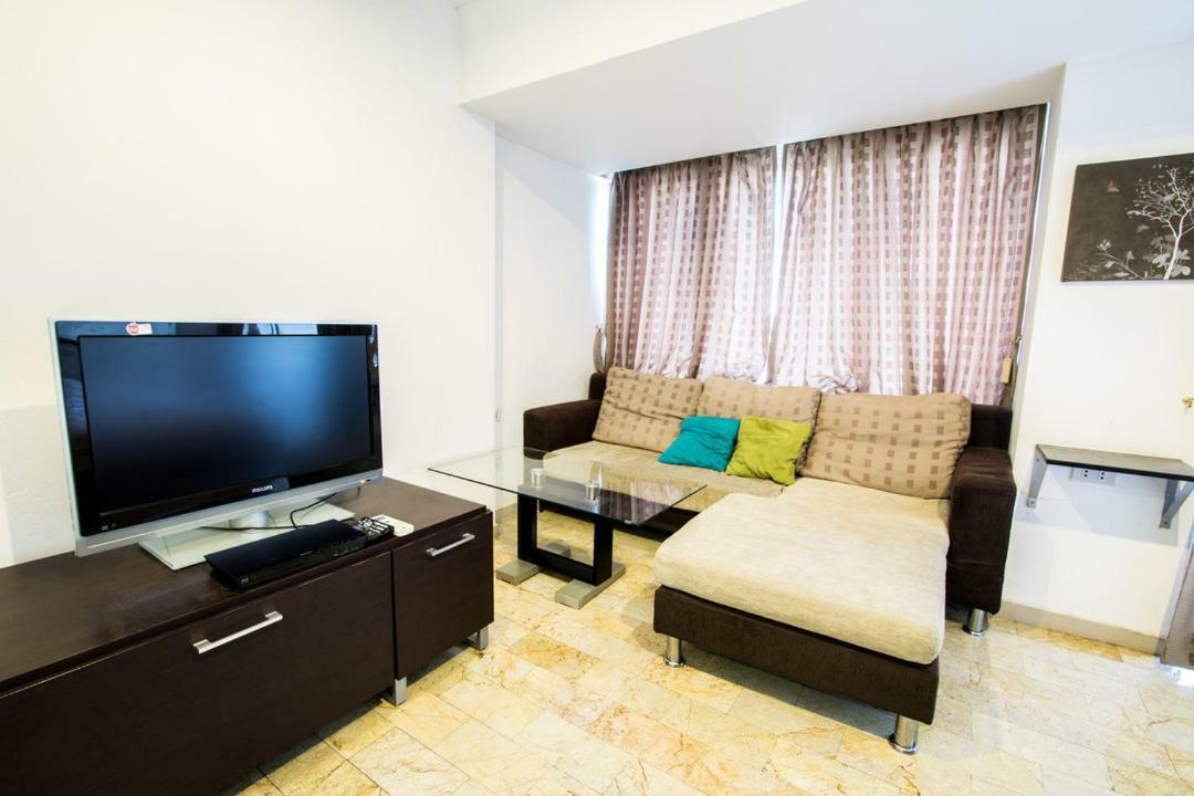 Galare Thong Tower Aparthotel Chiang Mai Bagian luar foto