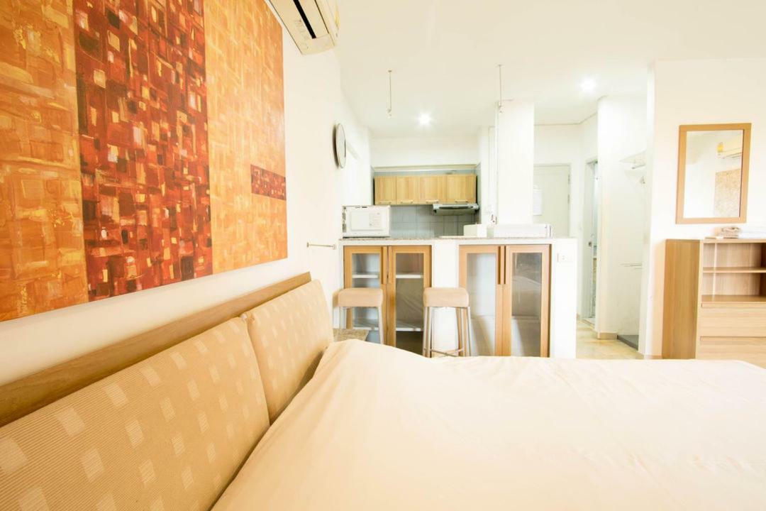 Galare Thong Tower Aparthotel Chiang Mai Bagian luar foto