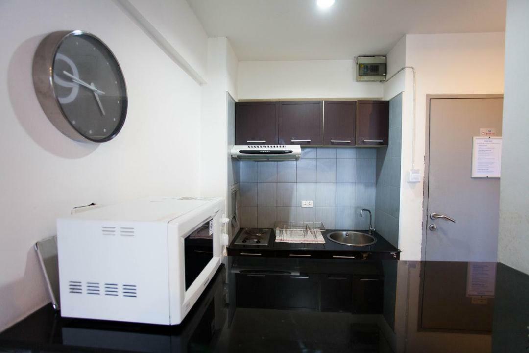 Galare Thong Tower Aparthotel Chiang Mai Bagian luar foto